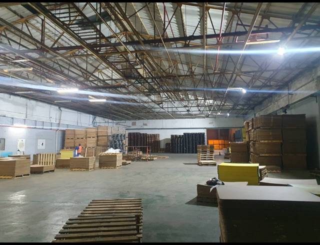 3,010M² FACTORY TO LET IN BELLVILLE SOUTH INDUSTRIA